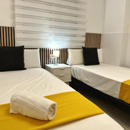 Domuum Holidays Appartement *